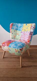 Kleurrijke fauteuil. Nieuwstaat., Huis en Inrichting, Fauteuils, Ophalen, Zo goed als nieuw, 75 tot 100 cm, 50 tot 75 cm