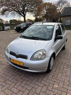 Toyota Yaris 1.3 16V 5DR Linea Luna 2003 Grijs, Auto's, Voorwielaandrijving, Stof, Beige, 4 cilinders