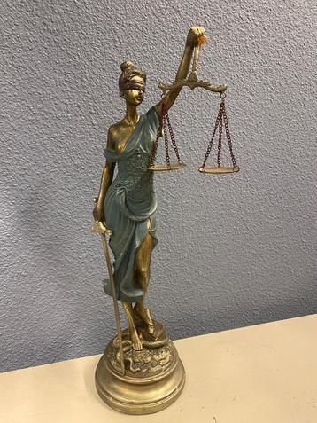 Lady Justice / Vrouwe Justitia – 52 cm beeld beschikbaar voor biedingen