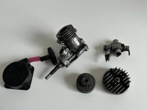 Nitro motor + trekstarter 1/10 rc auto, Hobby en Vrije tijd, Modelbouw | Radiografisch | Auto's, Gebruikt, Onderdeel, Nitro, Schaal 1:10