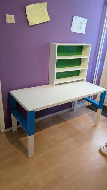 IKEA Kinderbureau  beschikbaar voor biedingen