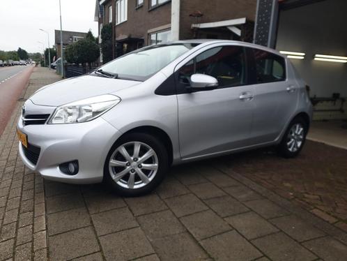 Toyota Yaris 1.0 VVT-i Aspiration, Auto's, Toyota, Yaris, ABS, Achteruitrijcamera, Airbags, Airconditioning, Bluetooth, Boordcomputer
