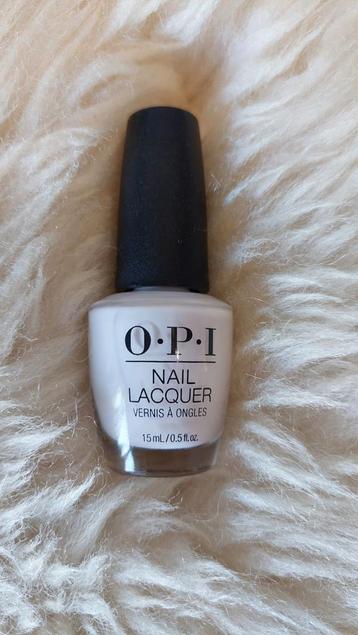 Nieuwe OPI nagellak licht lavendel Hue is the artist  beschikbaar voor biedingen