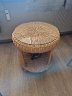 2x Rotan Bijzettafel met Glasplaat, Minder dan 55 cm, Gebruikt, Rond, Glas