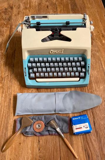 Nette Consul draagbare typemachine uit 1961 met toebehoren beschikbaar voor biedingen