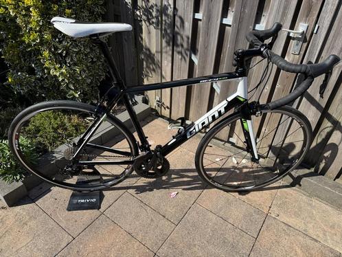 GIANT Defy 3 Black met Shimano 105 5800 groep (11-speed), Fietsen en Brommers, Fietsen | Racefietsen, Giant, Ophalen
