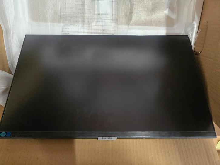 Samsung ViewFinity S6 monitor S24a600ucu Nieuw in doos., Computers en Software, Monitoren, Zo goed als nieuw, In hoogte verstelbaar