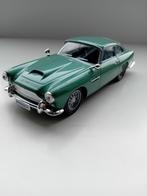 Aston Martin DB 4 Coupe, Hobby en Vrije tijd, Modelauto's | 1:43, Ophalen of Verzenden