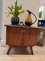 Vintage Retro Mid-Century Kastje / Dressoir / Nachtkastje., Huis en Inrichting, Slaapkamer | Nachtkastjes, Ophalen, Gebruikt, 45 tot 65 cm