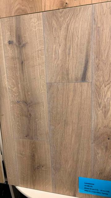 Houten vloeren  beschikbaar voor biedingen