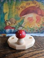 Paddestoel#steker#jaarring#vrijeschool#hout, Hobby en Vrije tijd, Vilt, Ophalen of Verzenden, Nieuw, Figuurtje(s)