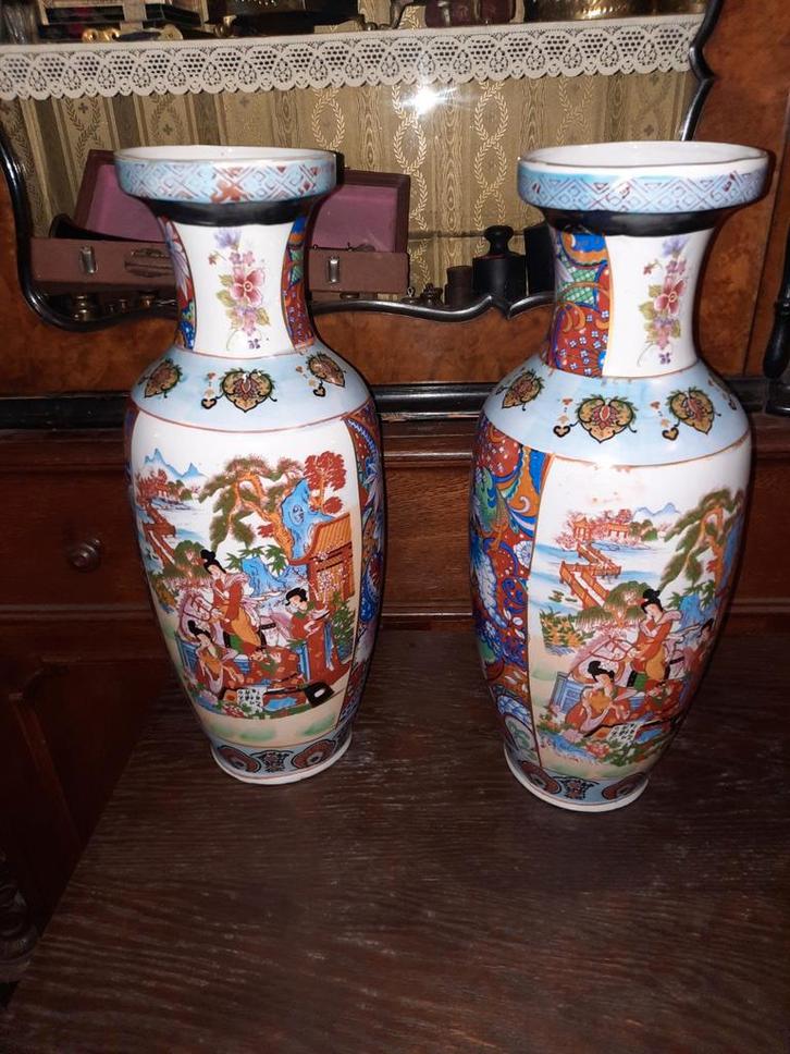 Twee Vintage Japanse vazen, Antiek en Kunst, Antiek | Vazen, Ophalen of Verzenden