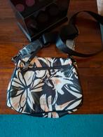 Parfois Schoudertas met Bloemenprint, Sieraden, Tassen en Uiterlijk, Tassen | Damestassen, Ophalen of Verzenden, Zo goed als nieuw