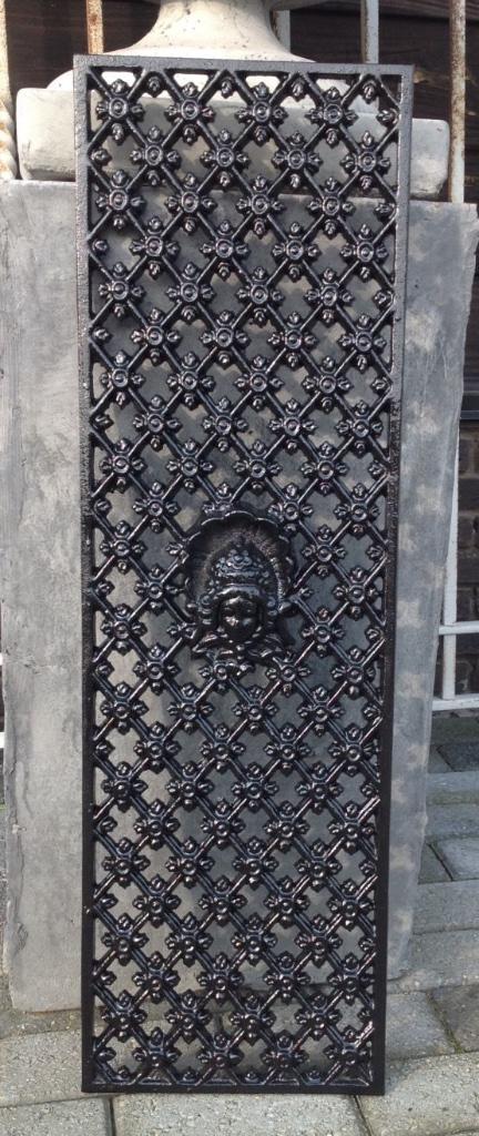 Deurrooster gietijzer Medusa 86/26.8 in twee kleuren., Doe-het-zelf en Verbouw, Deuren en Horren, Nieuw, Metaal, Ophalen of Verzenden