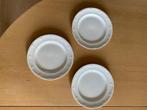 Petrus Regout Maastricht, 3 borden, Huis en Inrichting, Ophalen of Verzenden, Porselein, Overige stijlen, Bord(en)
