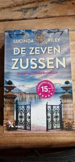 Lucinda Riley - De zeven zussen, Lucinda Riley, Ophalen of Verzenden, Zo goed als nieuw, Nederland
