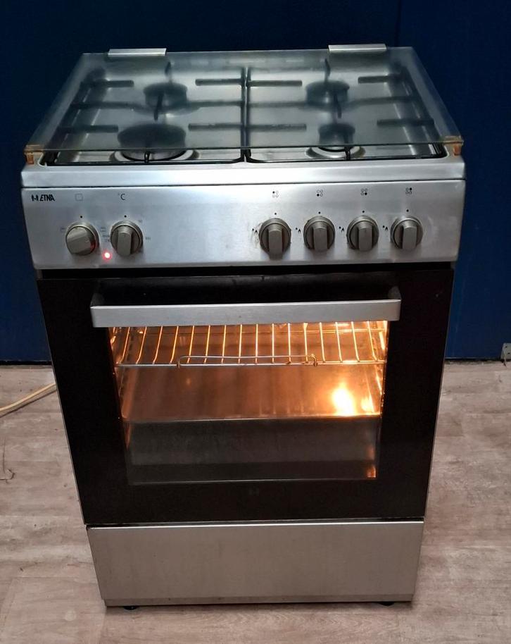 Etna RVS gasfornuis met elektrische ontsteking, Witgoed en Apparatuur, Fornuizen, Gebruikt, Vrijstaand, Gas, 4 kookzones, 85 tot 90 cm