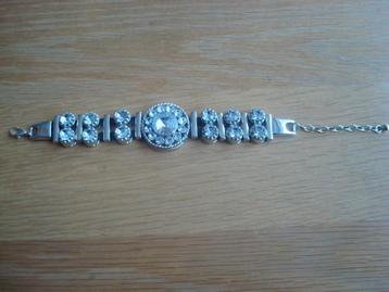 Armband  beschikbaar voor biedingen