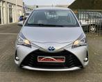 Toyota Yaris 1.5 Hybrid Active Navigatie Airco L.m Camera Cr, Gebruikt, 4 cilinders, Bedrijf, Grijs