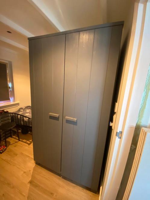 Wood kast dennis, Huis en Inrichting, Kasten | Kledingkasten, Zo goed als nieuw, 200 cm of meer, 100 tot 150 cm, 50 tot 75 cm