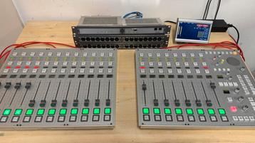 DHD 52RX 20 kanaals tafel, XC core, Dante, diverse IO, TFT beschikbaar voor biedingen
