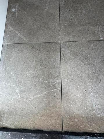 Restpartij vloertegels voor toilet of kleine badkamer beschikbaar voor biedingen