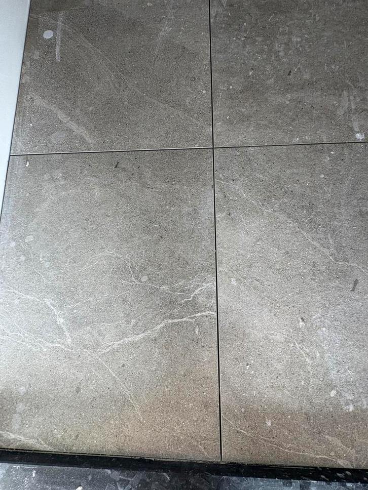 Restpartij vloertegels voor toilet of kleine badkamer, Doe-het-zelf en Verbouw, Tegels, Nieuw, Vloertegels, Keramiek, 60 cm of meer