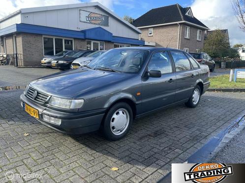 Volkswagen Passat 1.8 GL automaat 147.000 km airco!, Auto's, Volkswagen, Bedrijf, Te koop, Passat, Airconditioning, Alarm, Centrale vergrendeling