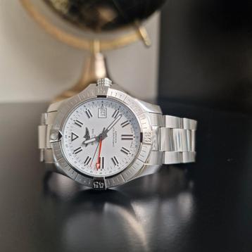 Breitling Avenger Automatic GMT 43 beschikbaar voor biedingen