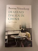 Duizend dagen in China - Bettine Vriesekoop, Boeken, Ophalen of Verzenden, Gelezen, Azië