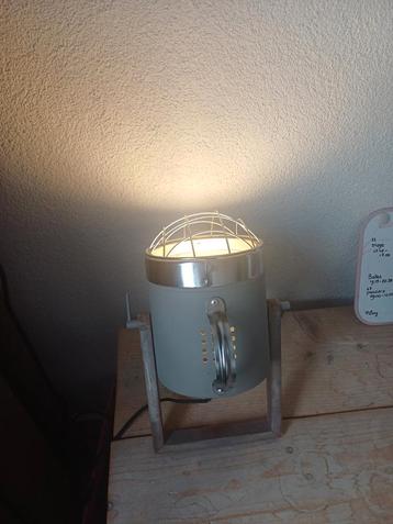 Industriële Lamp - Stoer Design beschikbaar voor biedingen