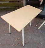 Jaren 60 trapezium tafeltje, vintage bijzettafel, Ophalen of Verzenden