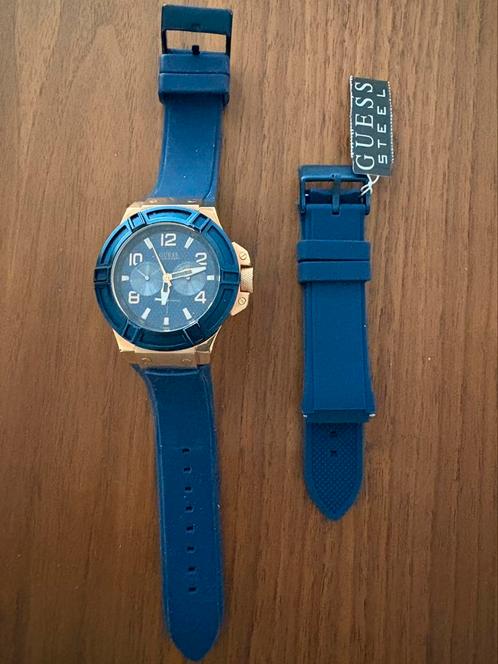 Guess horloge blauw/rosegoud, Sieraden, Tassen en Uiterlijk, Horloges | Dames, Nieuw, Guess, Staal, Ophalen