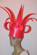 Foamhoed / Foam Kroon Rood Maat M €12,50, Kleding | Dames, Carnavalskleding en Feestkleding, Maat 38/40 (M), Carnaval, Nieuw, Ophalen of Verzenden