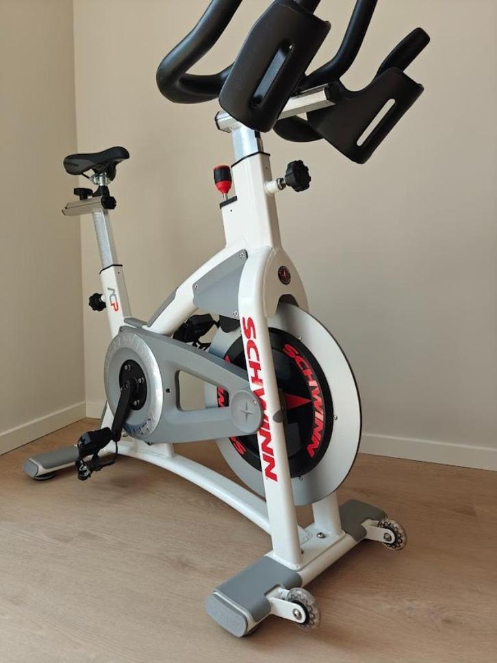 =TOP FIETS= SPINNINGBIKE HOMETRAINER SPINNINGFIETS SPEEDBIKE, Sport en Fitness, Fitnessapparatuur, Zo goed als nieuw, Spinningfiets