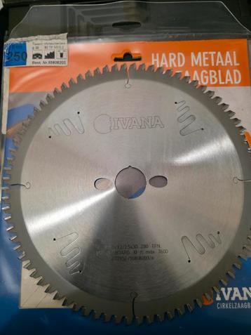 Hagelnieuwe Ivana zaagblad 250x30 mm 80-tands €75.. beschikbaar voor biedingen