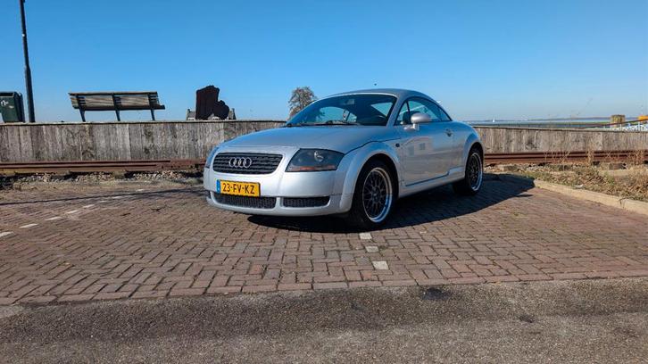 Audi TT 1.8 T Coupe 132KW 1999 Grijs, Auto's, Audi, Particulier, TT, Airconditioning, Centrale vergrendeling, Climate control