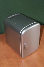 Mini koelkast met warmhoud functie, Witgoed en Apparatuur, Koelkasten en IJskasten, Minder dan 75 liter, Zonder vriesvak, Minder dan 45 cm