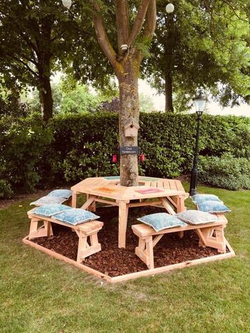 tafel om boom BOOMTAFEL douglas hout beschikbaar voor biedingen