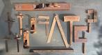 Antiek houten timmermans gereedschap, Ophalen