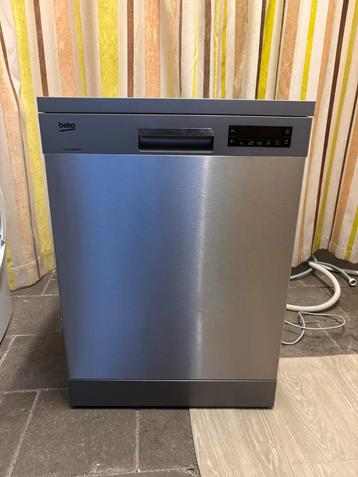 BEKO RVS Vaatwasser - Met Bestekla - Schoon en Goed beschikbaar voor biedingen