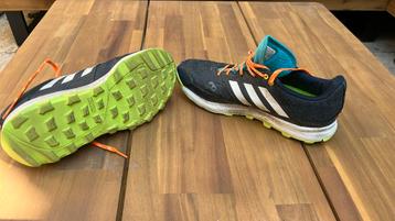 Hockey schoenen adidas maat 42,5 beschikbaar voor biedingen
