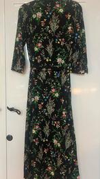 Prachtige jurk van HAPPY13Antwerp, met bloemenprint - Maat M, Kleding | Dames, Jurken, Maat 38/40 (M), Zwart, Ophalen of Verzenden