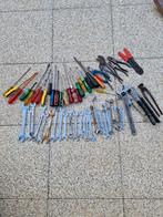 Gereedschapskist gevuld met diverse gereedschappen, Doe-het-zelf en Verbouw, Gereedschap | Handgereedschap, Ophalen of Verzenden