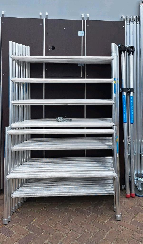 Nieuwe rolsteiger Werkhoogte 8.20 mtr Met gratis ver, Doe-het-zelf en Verbouw, Steigers, Nieuw, Rolsteiger of Kamersteiger, 5 meter of hoger