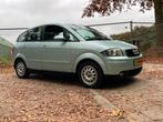 Audi A2 3 L 1.2 TDI bouwjaar 2003, Auto's, 65 €/maand, Stof, Zwart, Stoelverwarming