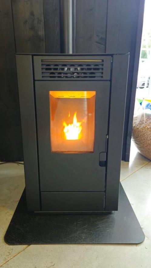 De Nieuwe Lars 8kW stille pelletkachel, Huis en Inrichting, Kachels, Nieuw, Vrijstaand, Pelletkachel, Overige brandstoffen, Ophalen of Verzenden