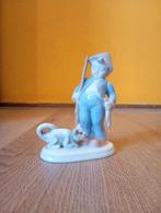 Vintage Porseleinen Beeldje Jongen met Kat, Antiek en Kunst, Antiek | Porselein, Ophalen of Verzenden