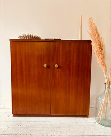 Vintage retro dressoir kast schoenenkast mid century beschikbaar voor biedingen