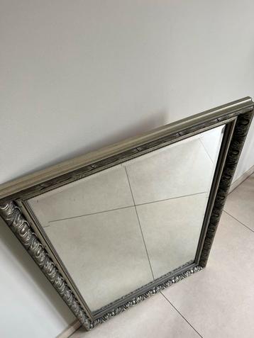 Brocante Spiegel - 63x93cm beschikbaar voor biedingen